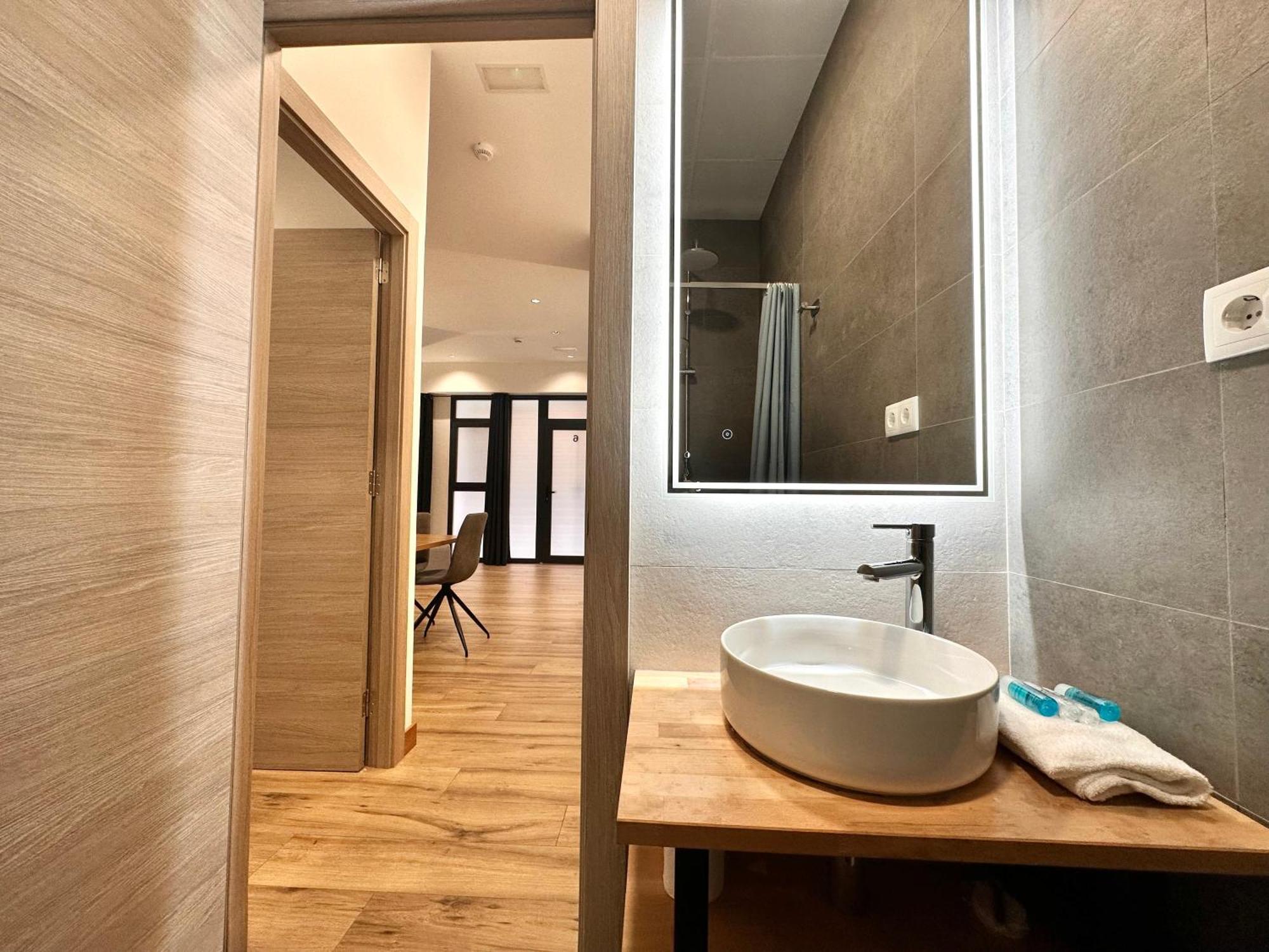 Place Your Place Suites Benimaclet Valencia Exterior photo